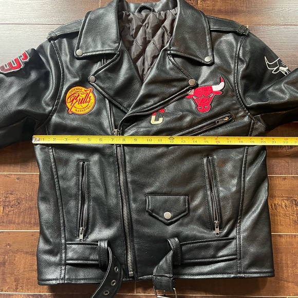 Chicago Bulls Motorcycle Jacket - Picture 9 of 11
